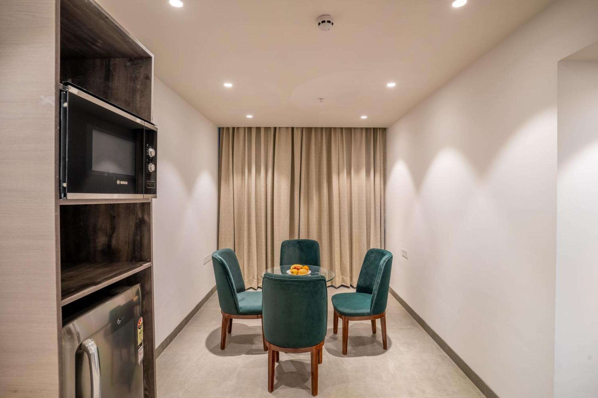 Juesta Residences - Aipl Joy Street, Gurgaon Extérieur photo