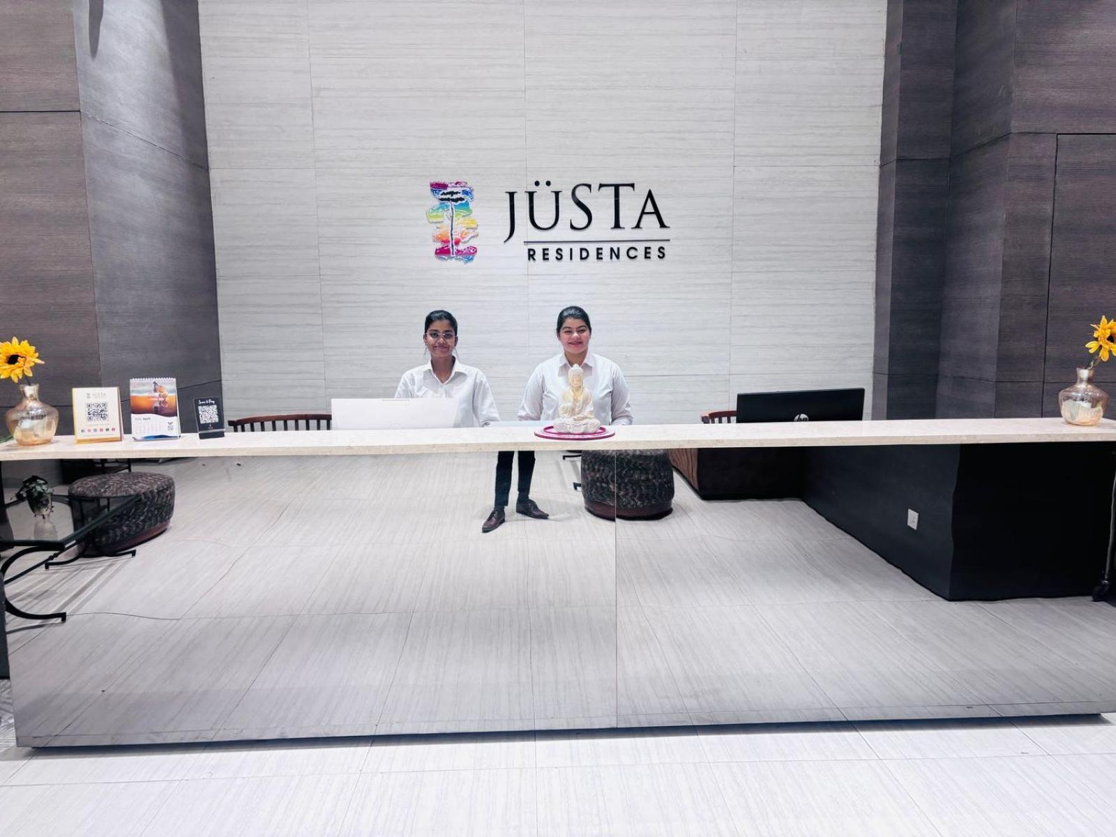 Juesta Residences - Aipl Joy Street, Gurgaon Extérieur photo